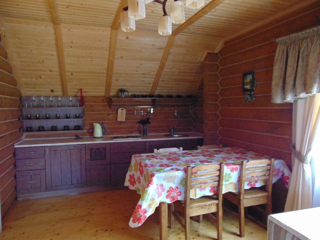 Leoslav Apartments Татарив Екстериор снимка