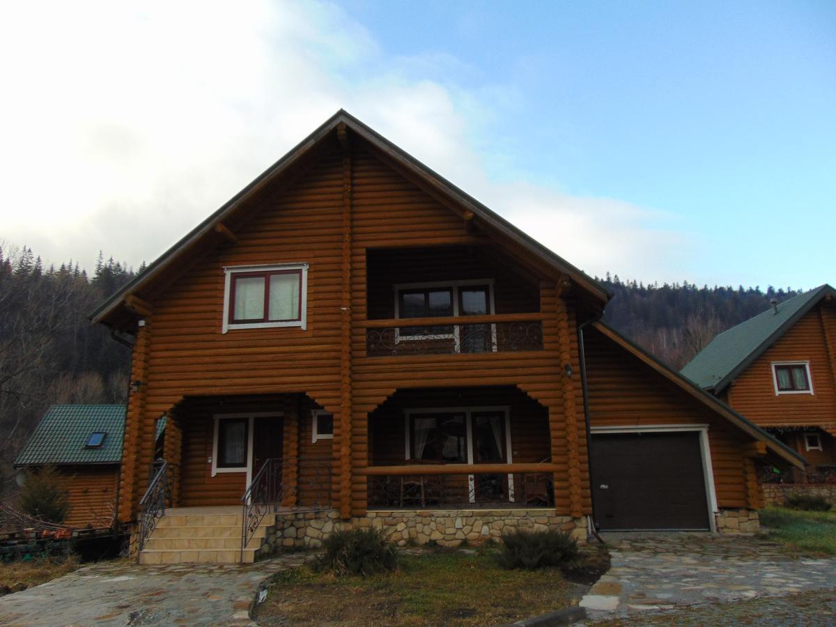 Leoslav Apartments Татарив Екстериор снимка